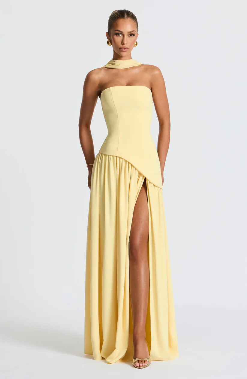 Alira - Dress golden veil