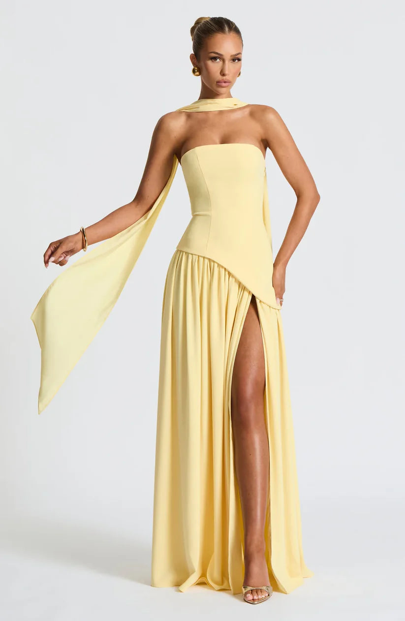 Alira - Dress golden veil